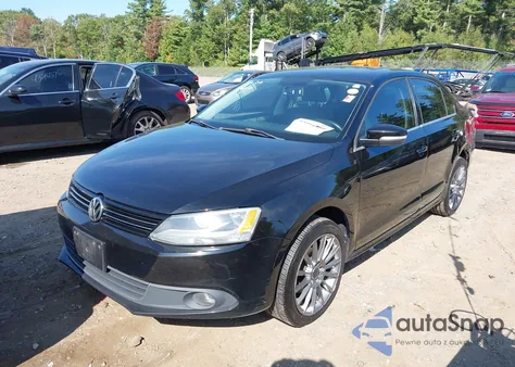 2012 Volkswagen Jetta Sel z USA, uszkodzony, nr VIN 3VWGX7AJ8CM404608